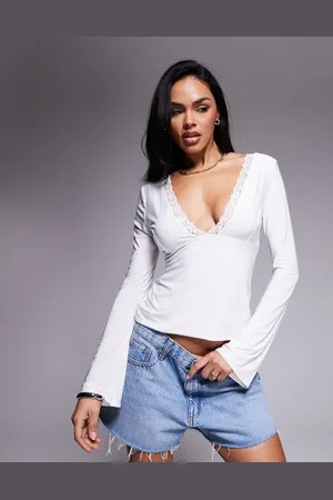 Fashionkilla Double sculpted slinky v-neck lace detail top in