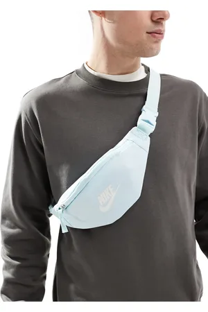Nike Heritage bumbag in light