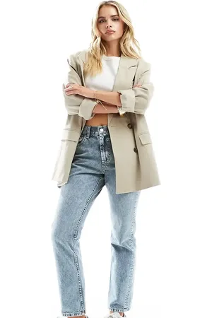 ASOS ASOS DESIGN Petite mid rise straight jeans in light