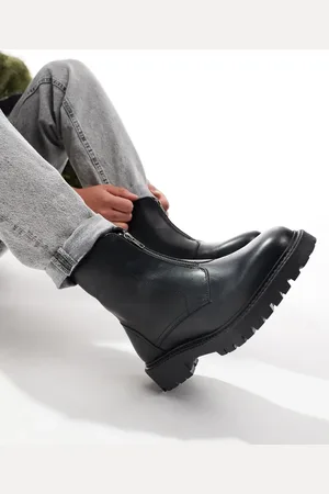 ASOS Boots in leather with zip
