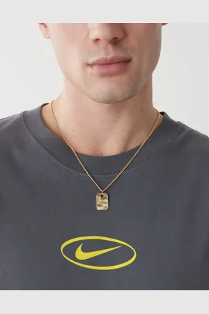 FADED FUTURE Hammered tag pendant necklace in