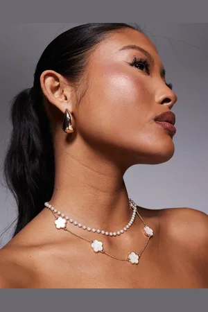 Aldo Lovelies multirow chain necklaces with clover pendant in