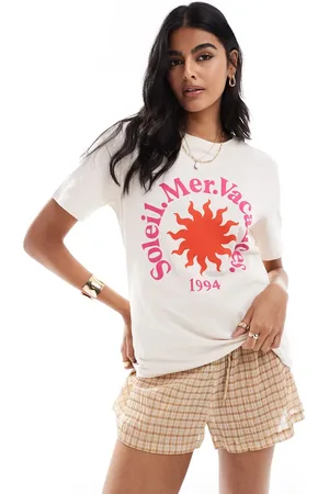 Stradivarius Graphic t-shirt in ecru