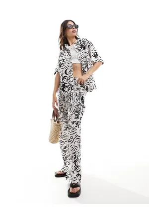 Iisla & Bird Graphic print oversized resort shirt co-ord in white and black