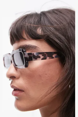 Topshop Dahlia rectangular sunglasses in black tort