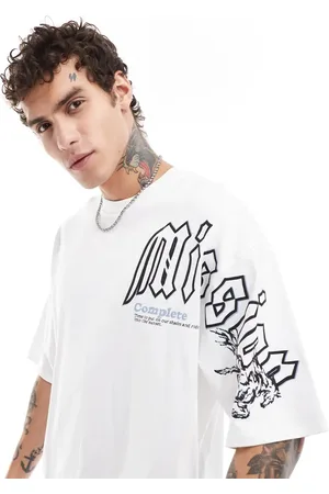 Bershka Placement printed t-shirt in