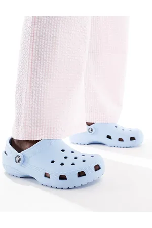Crocs Unisex Classic clogs in calcite