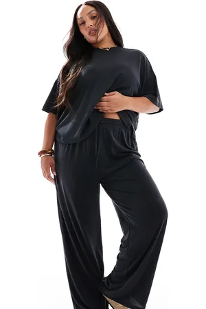 Pieces® Pieces Curve slinky super soft wide leg trouser co-ord in