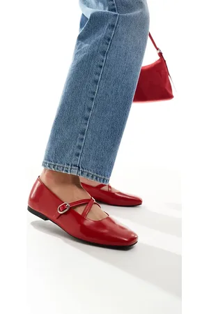 Stradivarius Strap detail ballet flat in