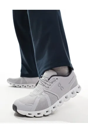 On Running ON Cloud 5 all day trainers in glacier