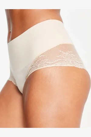 Spanx Undie-tectable lace hipster brief in beige