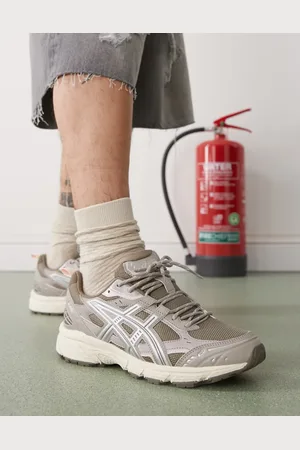 Asics Gel-Nunobiki trainers in dark taupe and pure