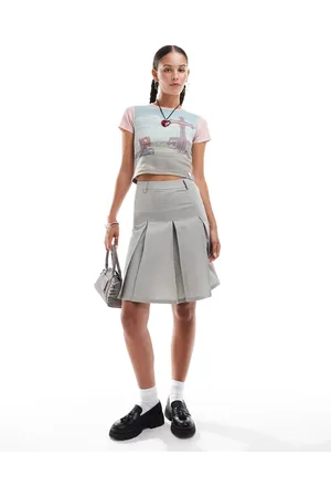Daisy Street Mid rise school 90s length skirt