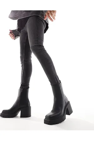 Bershka Heeled leather boot in