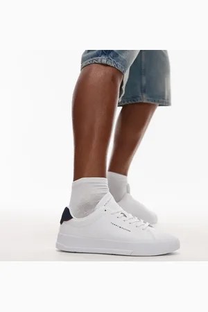 Tommy Hilfiger Essential court leather trainers in white and
