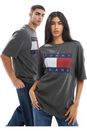 Tommy Hilfiger Unisex large flag logo t-shirt in charcoal