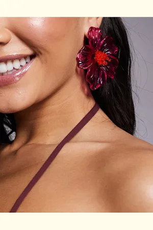 Kaiia Resin oversized flower stud earrings in fuchsia