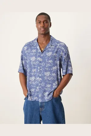 GANT Logo island print revere collar short sleeve shirt in mid