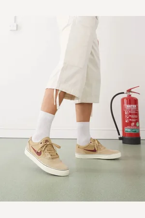 Nike Chron 2 trainers in light brown