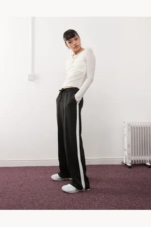Noisy May Wide leg jogger with side stripe in