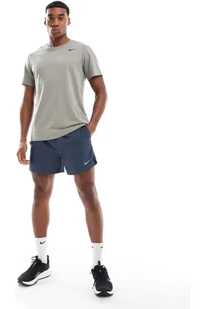 Nike Challenger Dri-FIT 5 inch shorts in navy