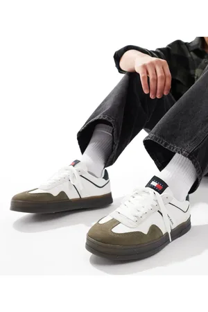 Tommy Hilfiger Greenwich retro trainers with gum sole in
