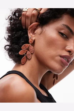 MANGO Woven drop earing in burnt