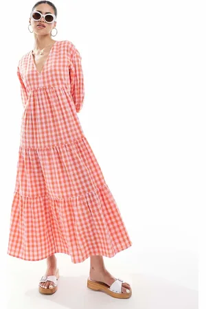 New Look V-neck smock midi dress in gingham