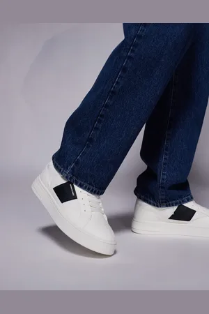 Armani Exchange Trainers with logo in white and