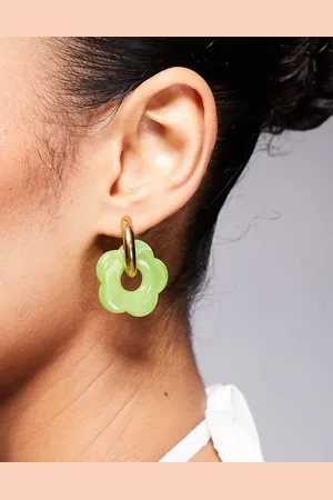 Kaiia Resin flower mini hoops in gold and green