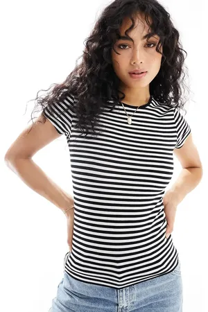 AWARE Round neck short sleeve t-shirt in stripe