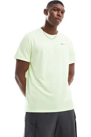 Nike Miler Dri-FIT t-shirt in