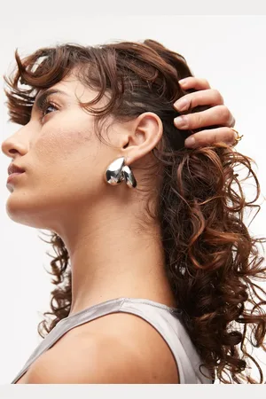 Topshop Elodie tear drop earrings in tone