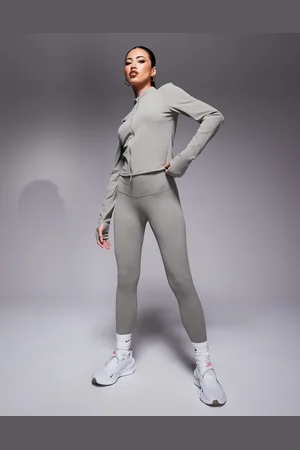 Nike Zenvy high waisted 7/8 leggings in light