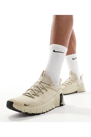 Nike Free Metcon 6 trainers in beige