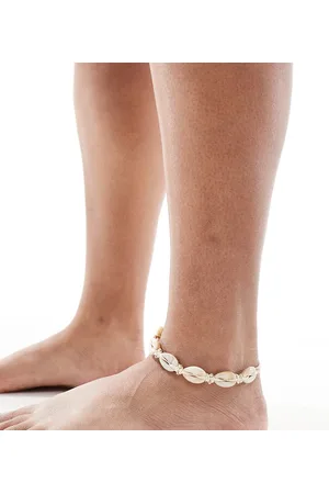 ASOS ASOS DESIGN Curve anklet with faux shell and bead design