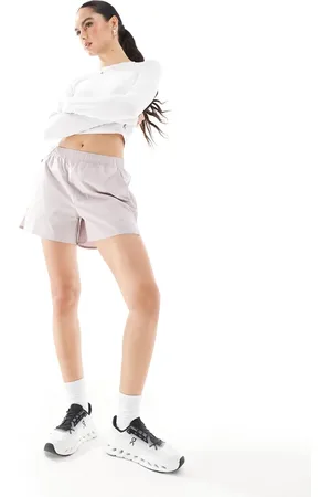 On Running ON Essential gym shorts in dusty pink