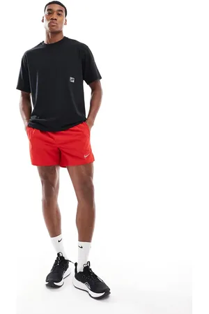 Nike Challenger Dri-FIT 5 inch 2 in 1 shorts in