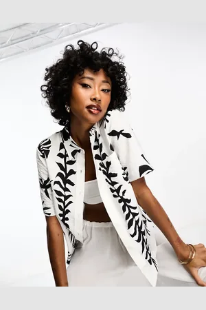 Whistles Leaf print bowling shirt in black and white