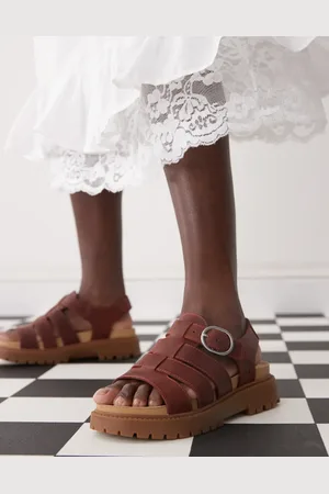 Timberland Clairemont Way Fisherman sandals in burgundy leather