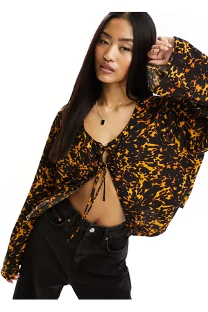 ONLY Tie front chiffon blouse in animal print