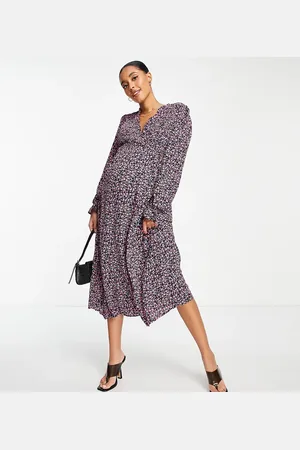 Little Mistress By Vogue Williams ditsy print long sleeve dress in