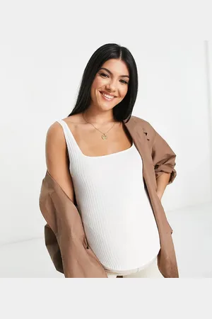 Flounce London Fitted round neck stretch vest in