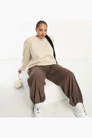 Heartbreak Plus Heartbreak sweatshirt in natural