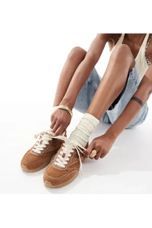 Stradivarius Running trainer in leather suede