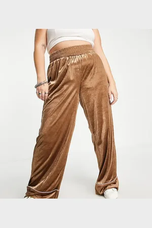 Urban Threads Urban Threads Plus velour wide leg trousers with piping in