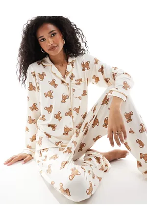 Loungeable Super soft jersey revere top and wide leg pyjama set with piping detail in teddy print