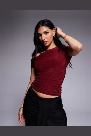 Kaiia Exclusive slinky drape off shoulder top in burgundy