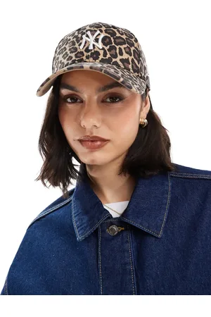New Era NY Yankees 9forty cap in leopard print