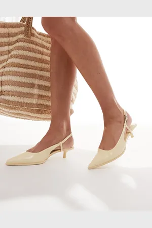 Bershka Pointed heeled sandals in butter
